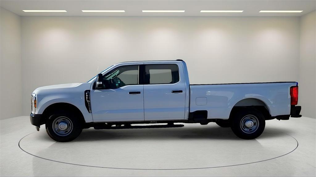 new 2024 Ford F-250 car, priced at $44,178