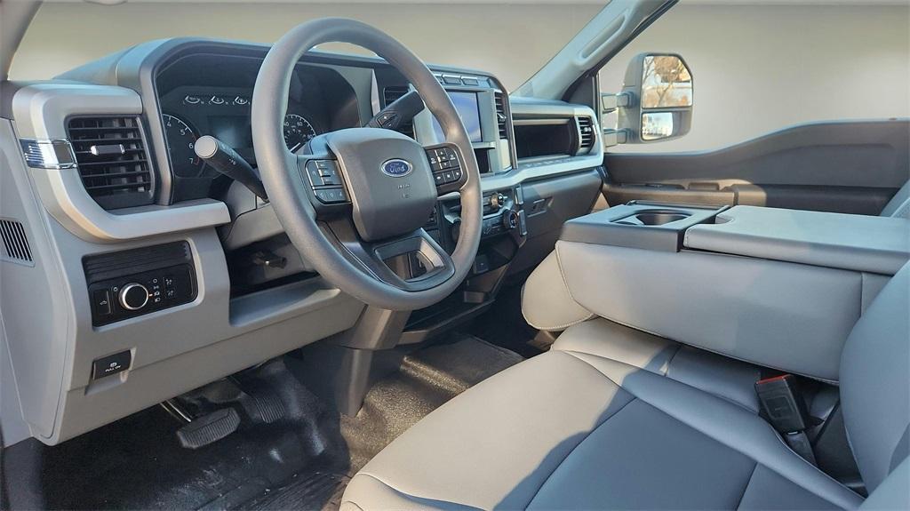 new 2024 Ford F-250 car, priced at $44,178