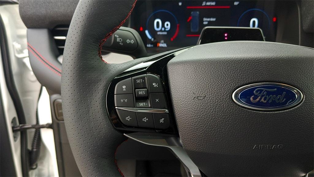 new 2025 Ford Explorer car, priced at $40,803