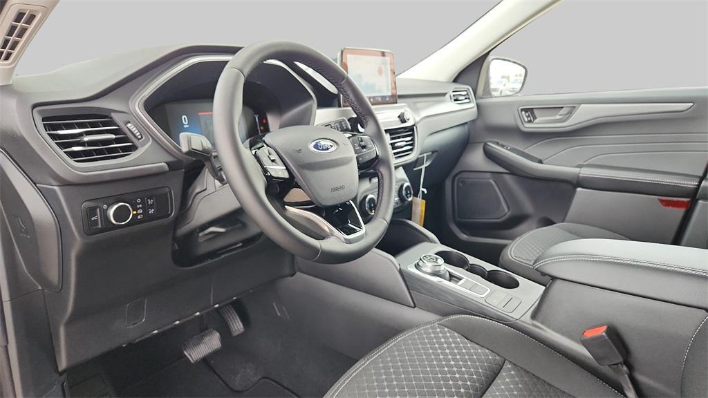 new 2025 Ford Escape car, priced at $25,135