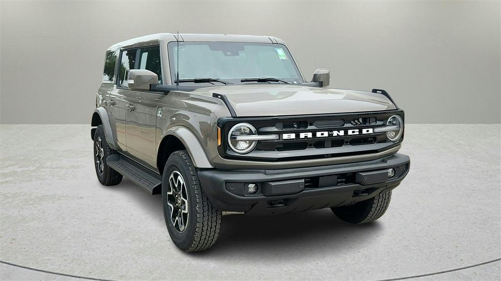 new 2025 Ford Bronco car, priced at $52,748