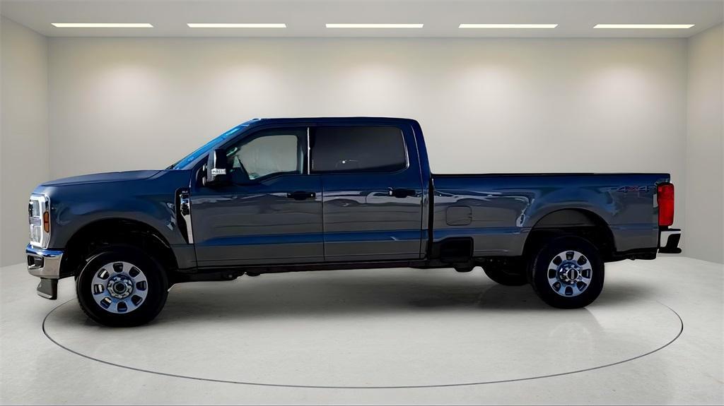 new 2024 Ford F-350 car, priced at $51,189