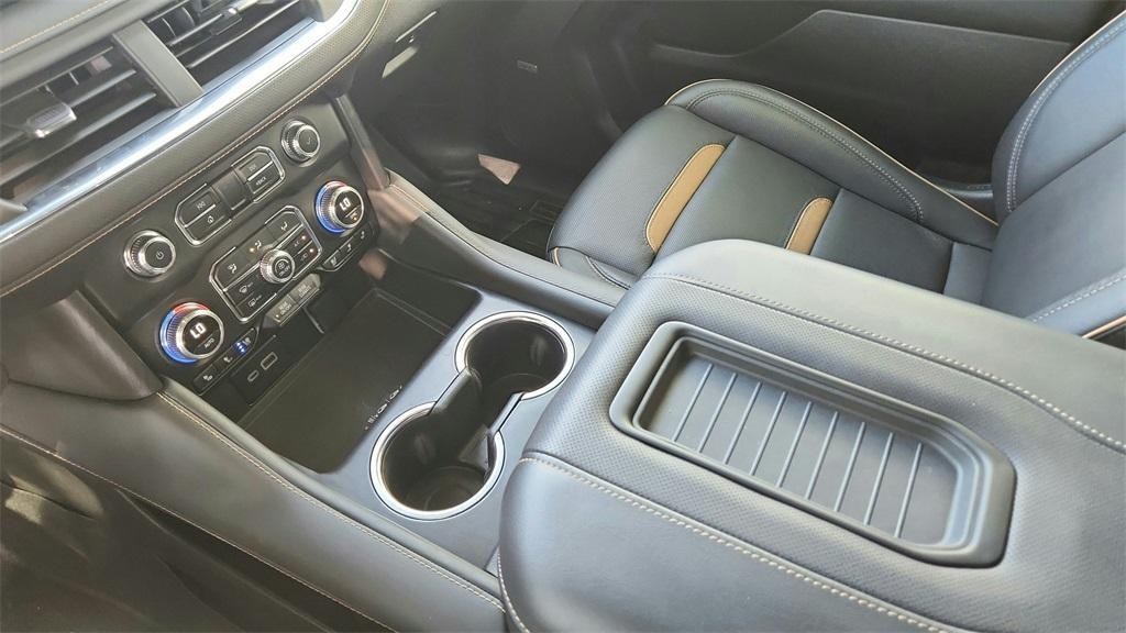 used 2024 GMC Yukon car, priced at $61,000