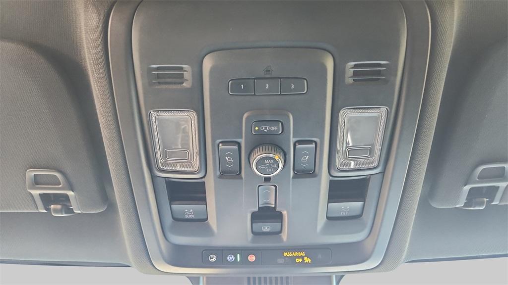 used 2024 GMC Yukon car, priced at $61,000