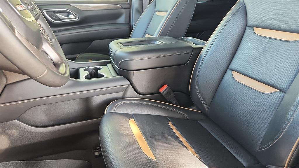 used 2024 GMC Yukon car, priced at $61,000