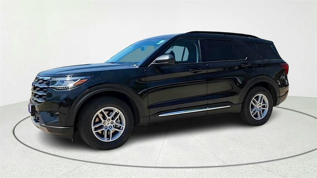 new 2025 Ford Explorer car, priced at $37,366