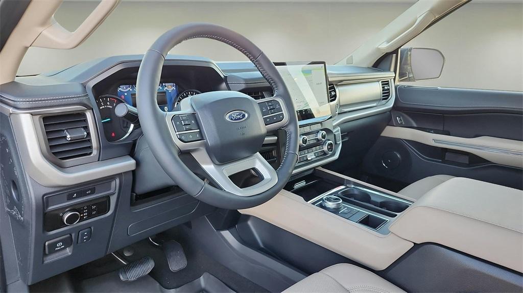 new 2024 Ford Expedition Max car, priced at $55,348