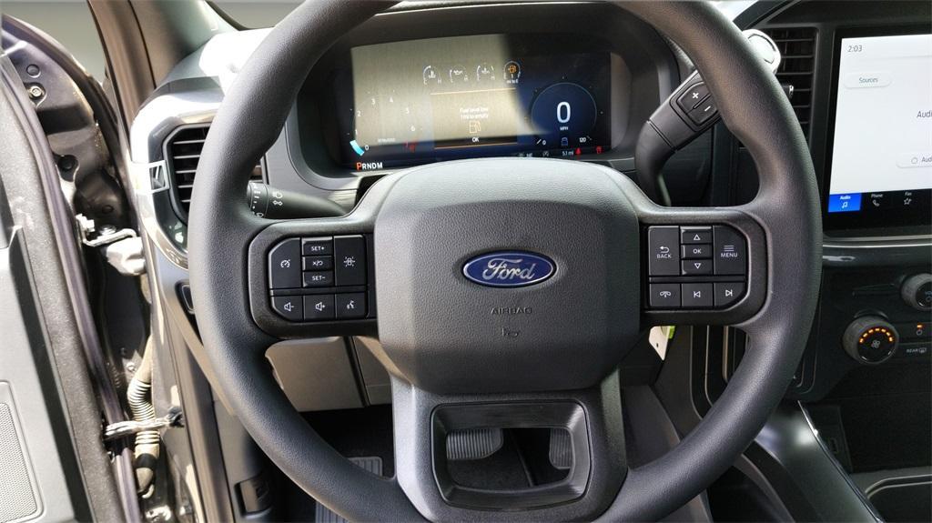 new 2025 Ford F-150 car, priced at $40,995