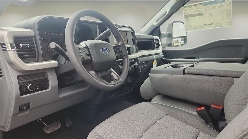 new 2025 Ford F-250 car, priced at $61,797