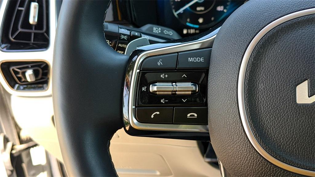 used 2023 Kia Sorento Plug-In Hybrid car, priced at $41,000