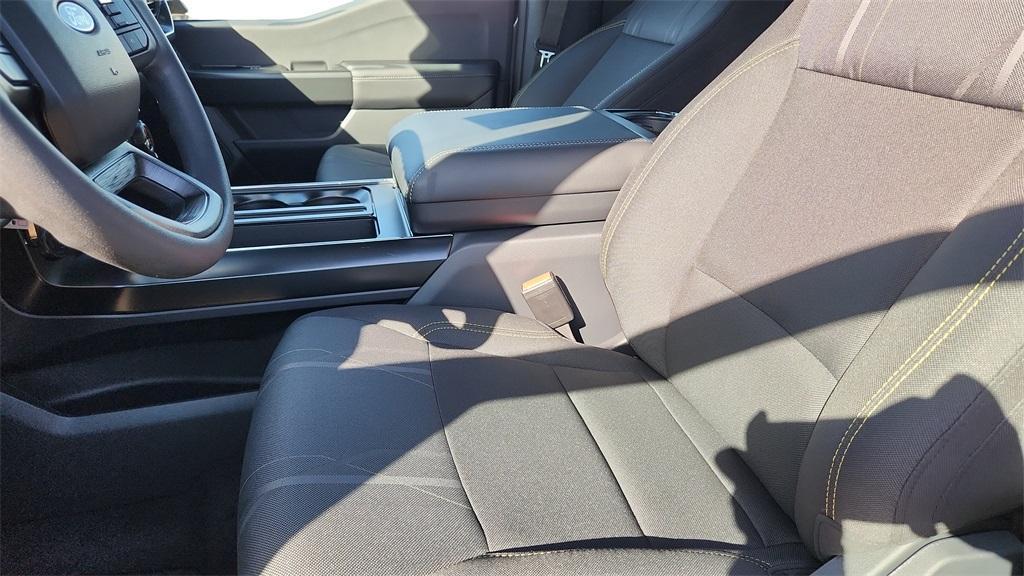 new 2025 Ford F-150 car, priced at $39,562