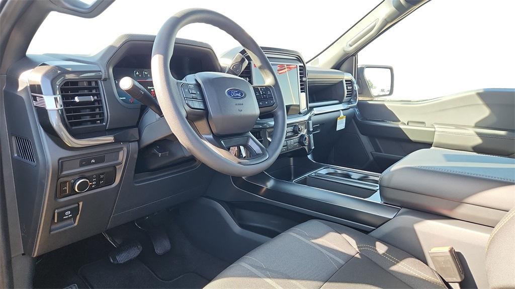 new 2025 Ford F-150 car, priced at $39,562