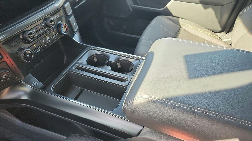 new 2025 Ford F-150 car, priced at $39,562