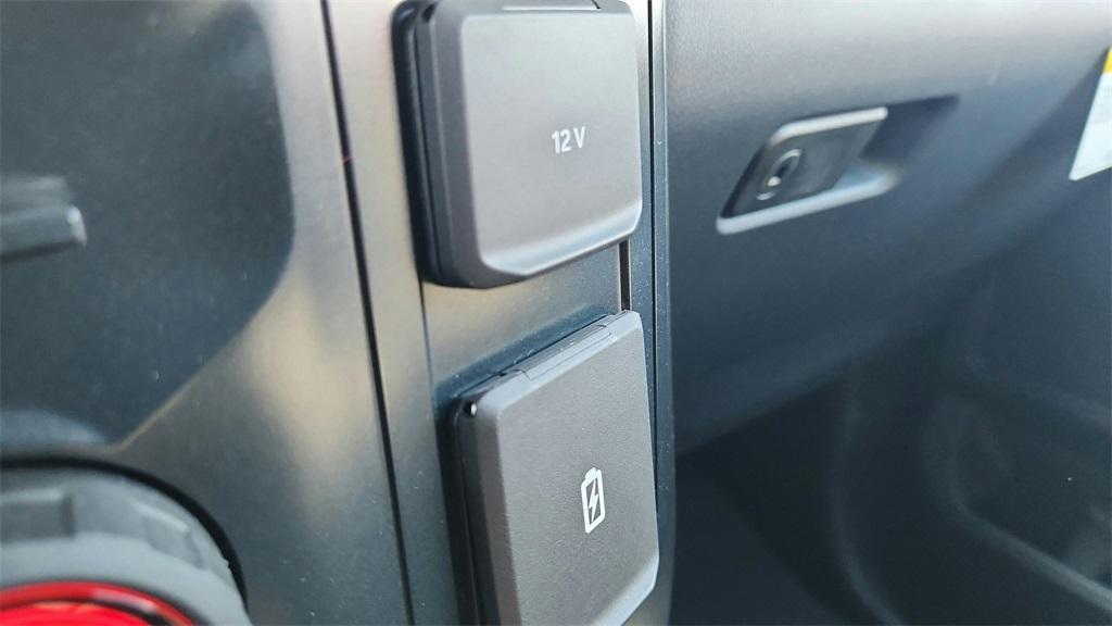 new 2025 Ford F-150 car, priced at $39,562