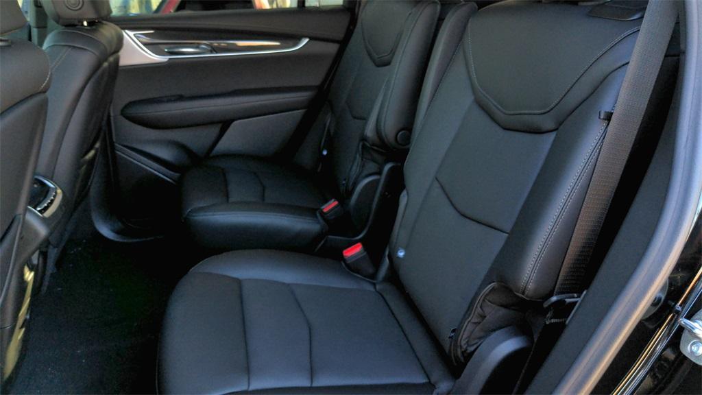 used 2024 Cadillac XT6 car, priced at $59,000