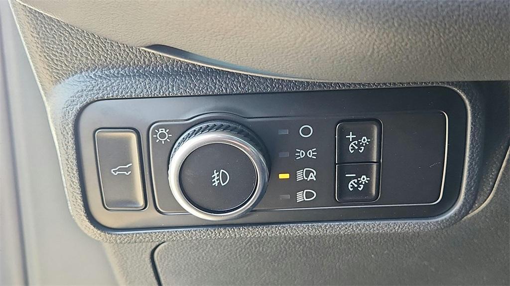 new 2025 Ford Explorer car, priced at $46,224
