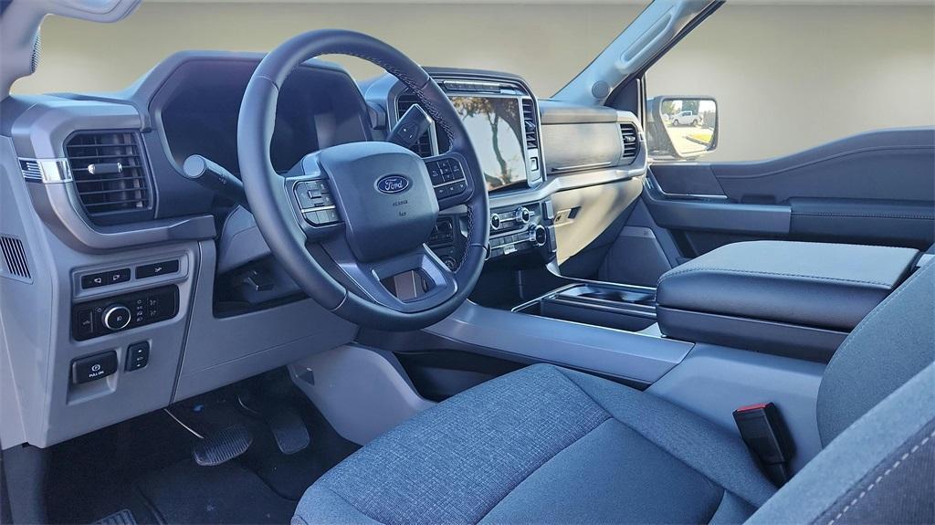 new 2024 Ford F-150 car, priced at $52,274