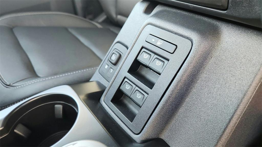 new 2025 Ford Bronco car, priced at $45,583