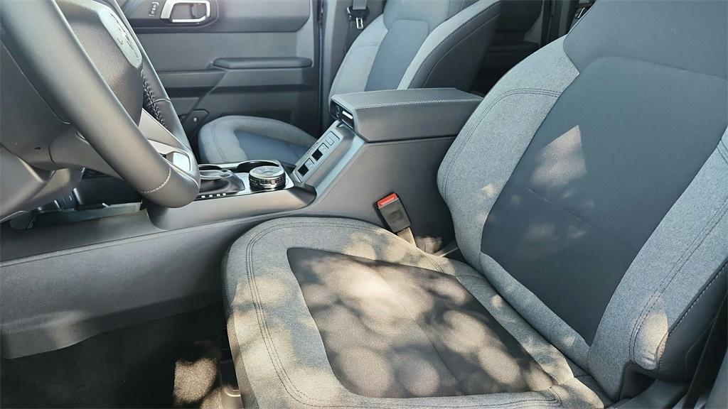 new 2025 Ford Bronco car, priced at $41,784