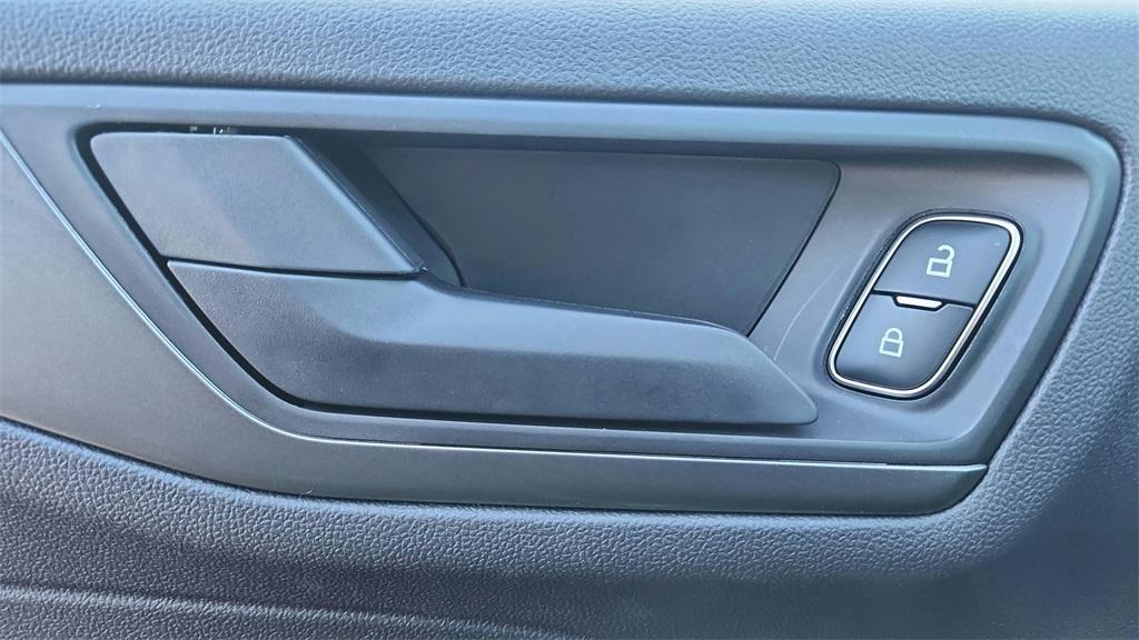 new 2025 Ford Escape car, priced at $22,718