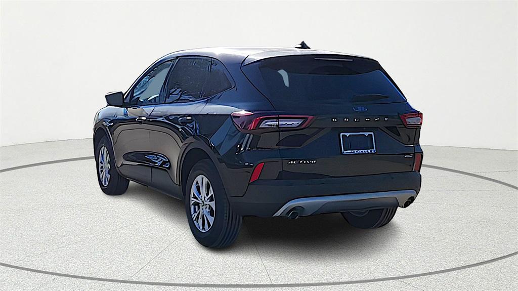 new 2025 Ford Escape car, priced at $22,718