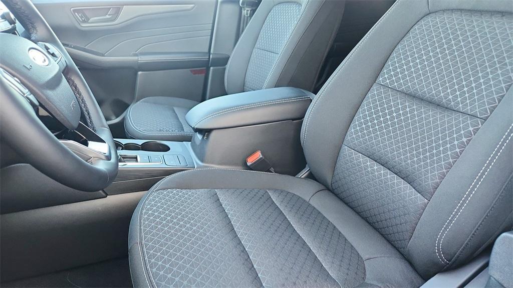 new 2025 Ford Escape car, priced at $28,362