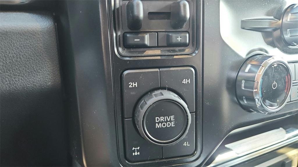 new 2025 Ford F-350 car, priced at $87,359