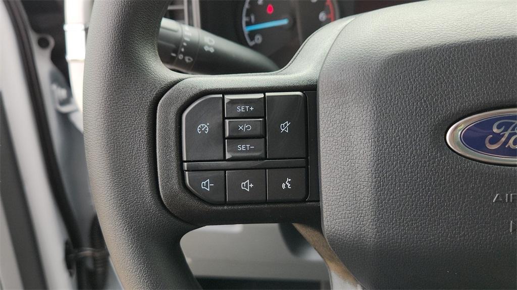 new 2025 Ford F-250 car, priced at $53,252