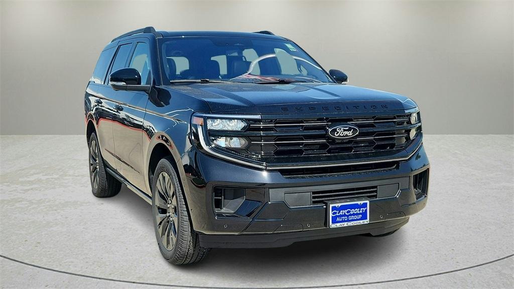 new 2025 Ford Expedition car, priced at $77,653