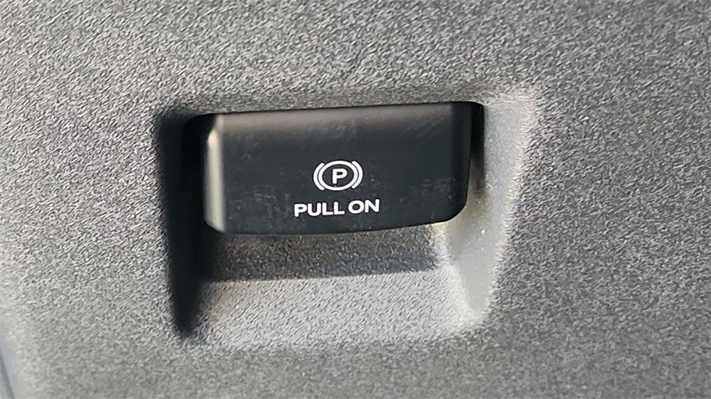 new 2025 Ford Expedition car, priced at $77,653