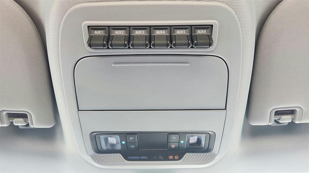 new 2025 Ford F-450 car, priced at $68,054