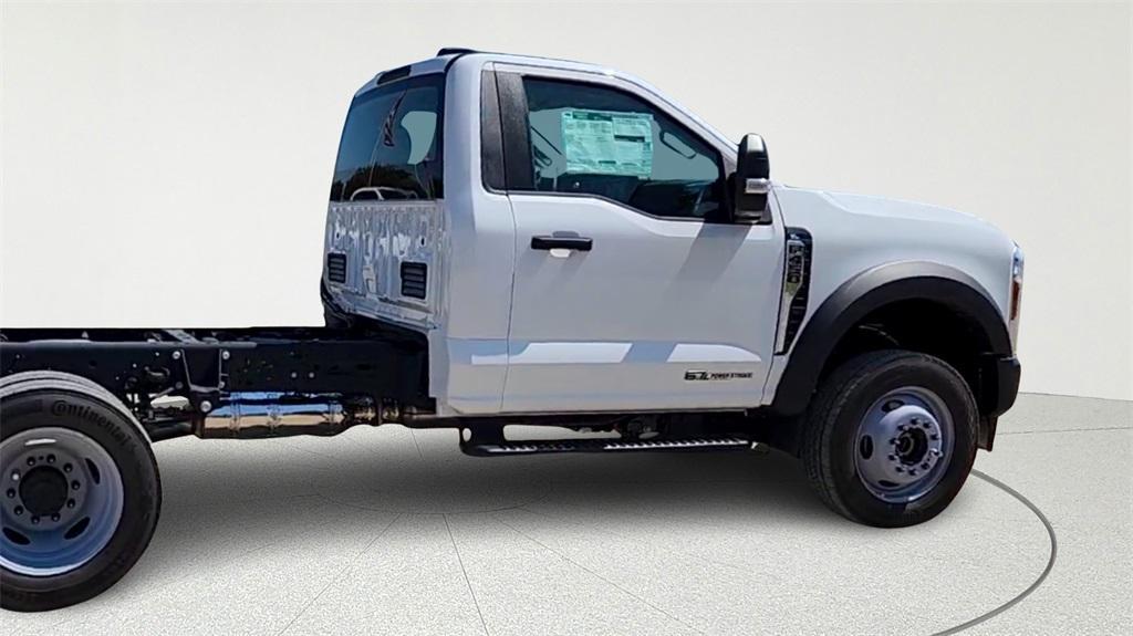 new 2025 Ford F-450 car, priced at $68,054