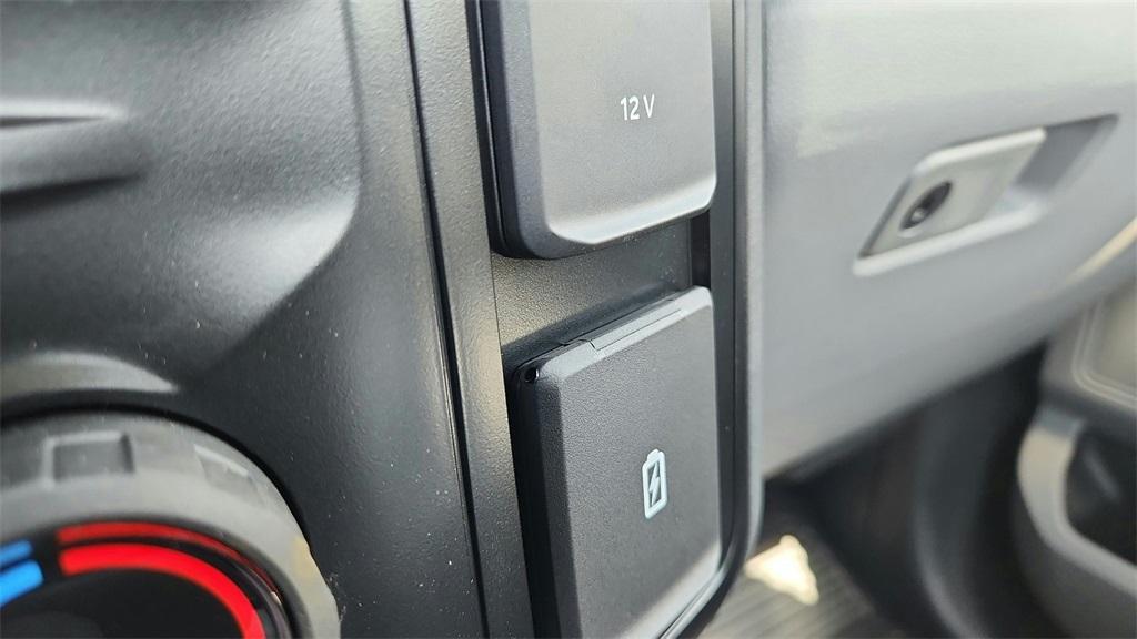 new 2025 Ford F-450 car, priced at $68,054