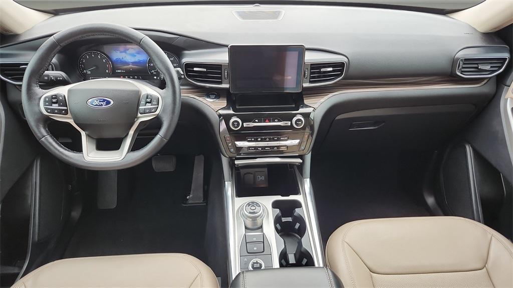 used 2022 Ford Explorer car, priced at $29,000