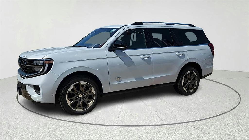 new 2025 Ford Expedition car, priced at $83,136