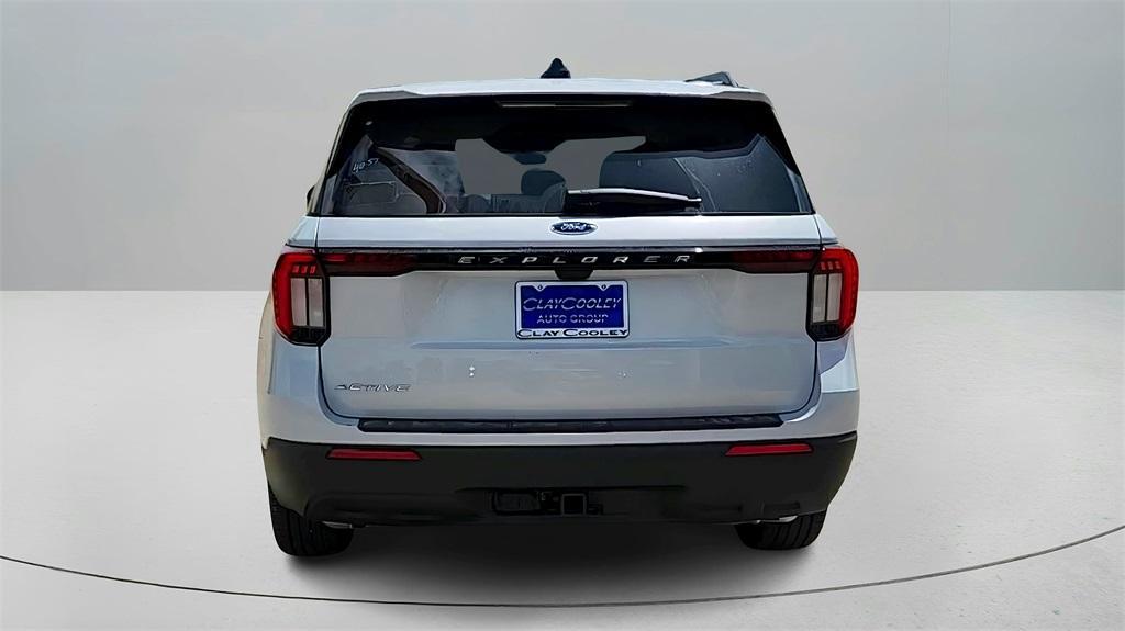 new 2025 Ford Explorer car, priced at $34,064