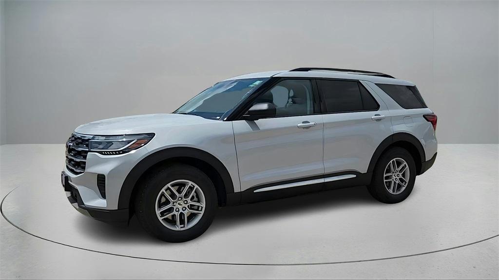 new 2025 Ford Explorer car, priced at $34,064