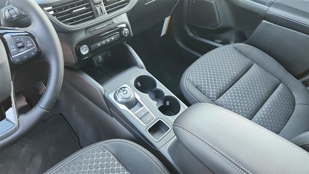 new 2025 Ford Escape car, priced at $29,674