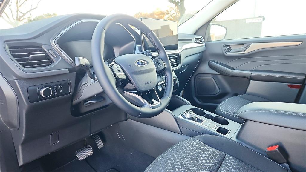 new 2025 Ford Escape car, priced at $29,674