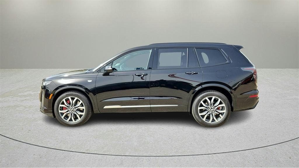 used 2024 Cadillac XT6 car, priced at $52,000