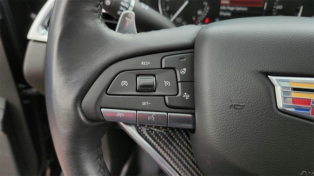used 2024 Cadillac XT6 car, priced at $52,000