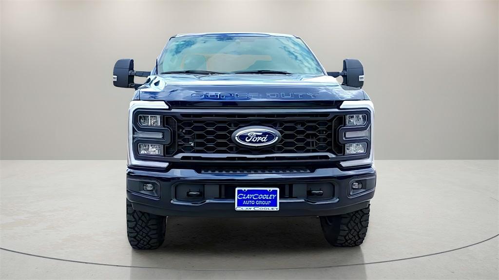 new 2024 Ford F-350 car, priced at $75,000