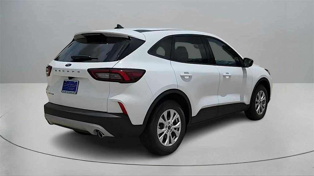 new 2025 Ford Escape car, priced at $25,135