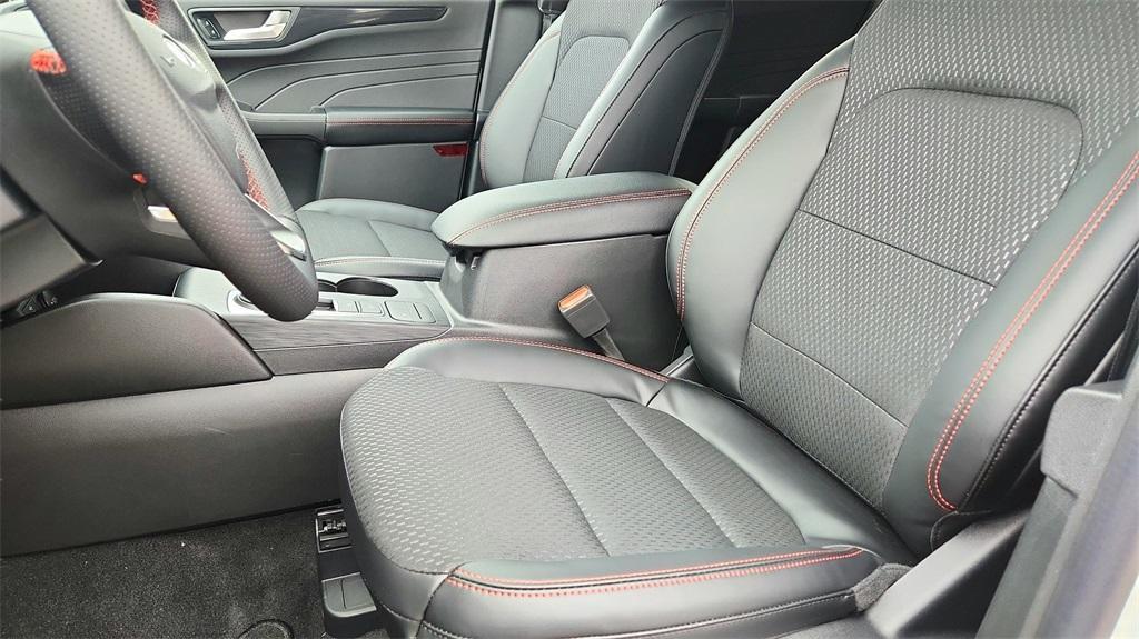 new 2025 Ford Escape car, priced at $29,907
