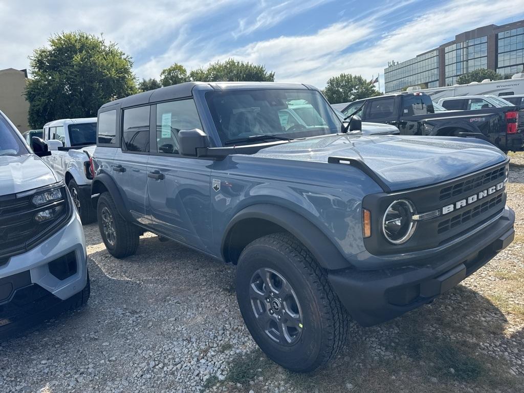 new 2025 Ford Bronco car, priced at $40,809
