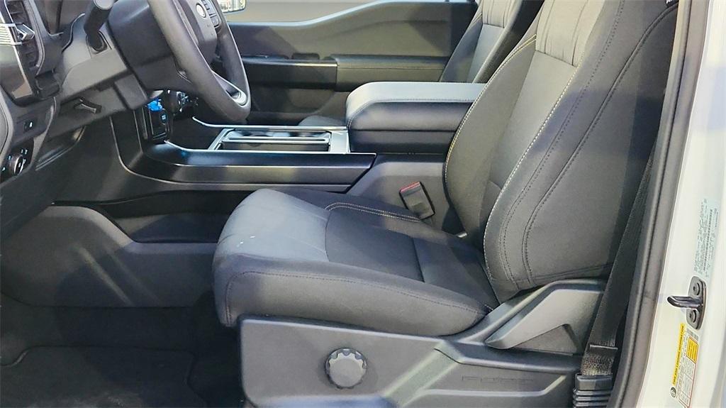 new 2025 Ford F-150 car, priced at $39,701