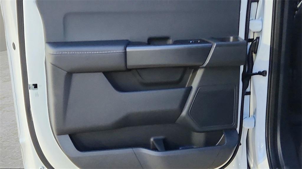 new 2025 Ford F-150 car, priced at $39,701
