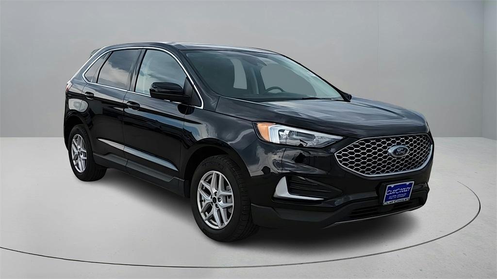 used 2024 Ford Edge car, priced at $24,500