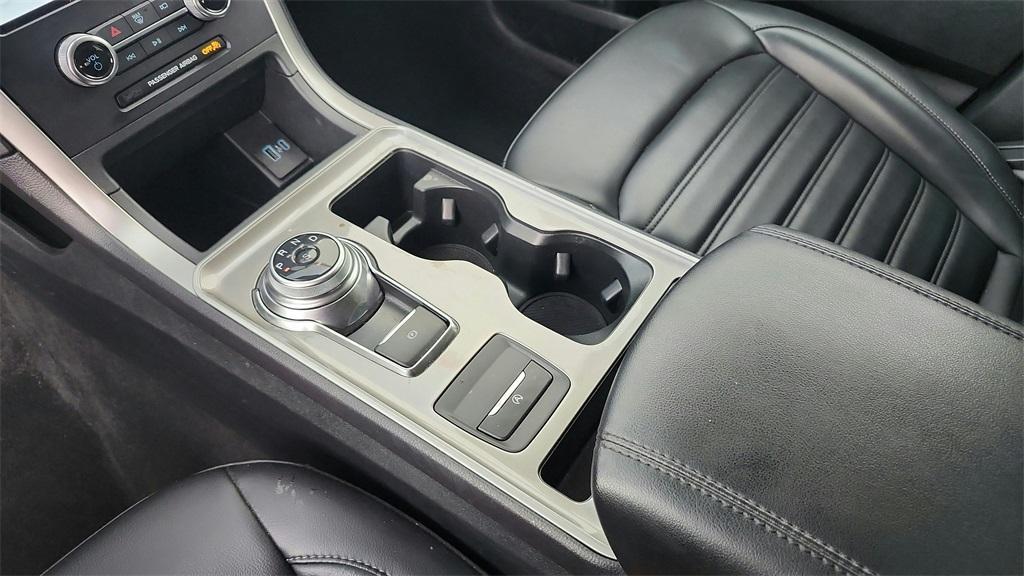 used 2024 Ford Edge car, priced at $24,500