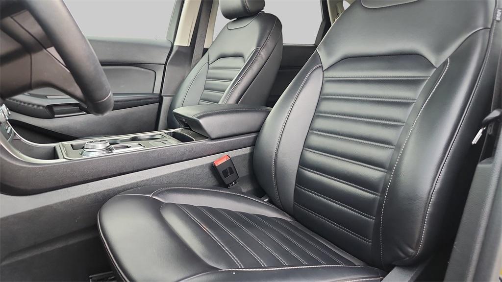 used 2024 Ford Edge car, priced at $24,500
